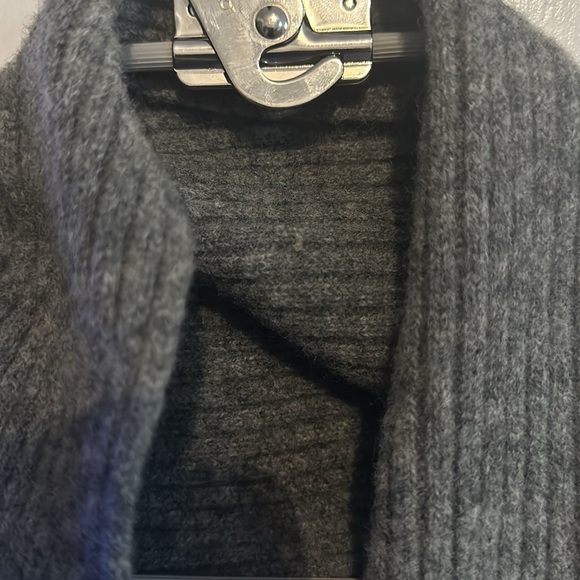 Scarf - Picture 3 of 7